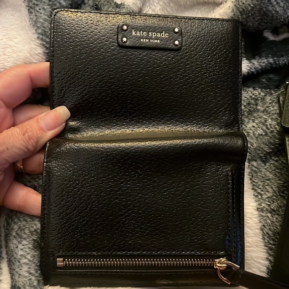 KATE SPADE ♠️ VARIOUS WALLETS/KEYCHAIN BUNDLE GORGEOUS! - Picture 15 of 16